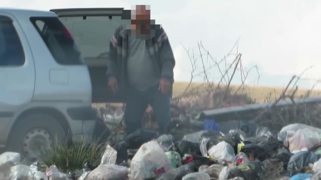 15 тысяч заплатит житель Хакасии, выбросивший мусор в поле